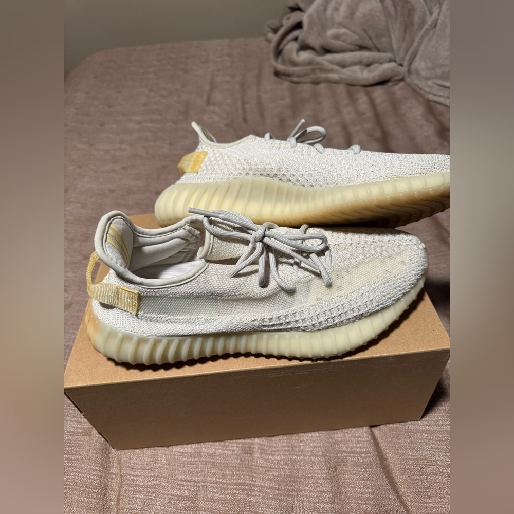 Adidas Yeezy Boost 350 V2 Sneakers